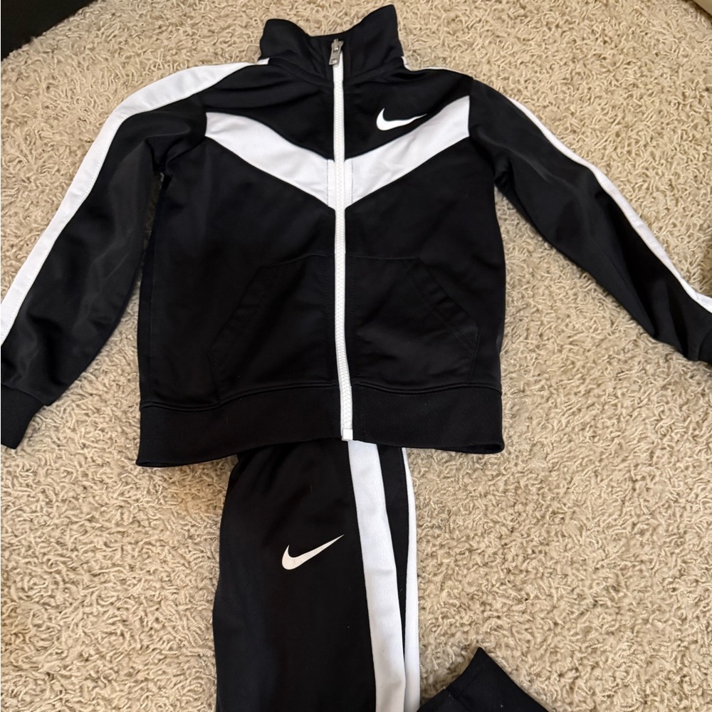Nike Toddler set